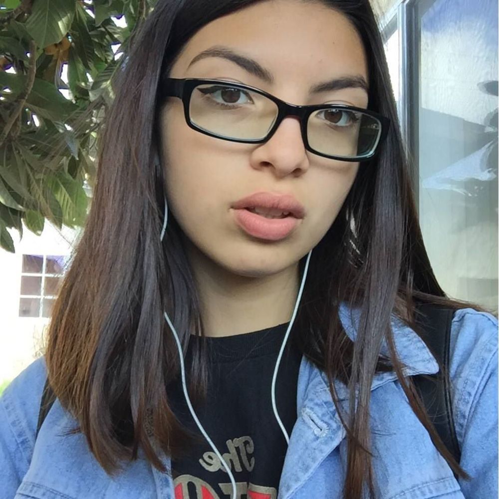 Meet your Posher, Adriana